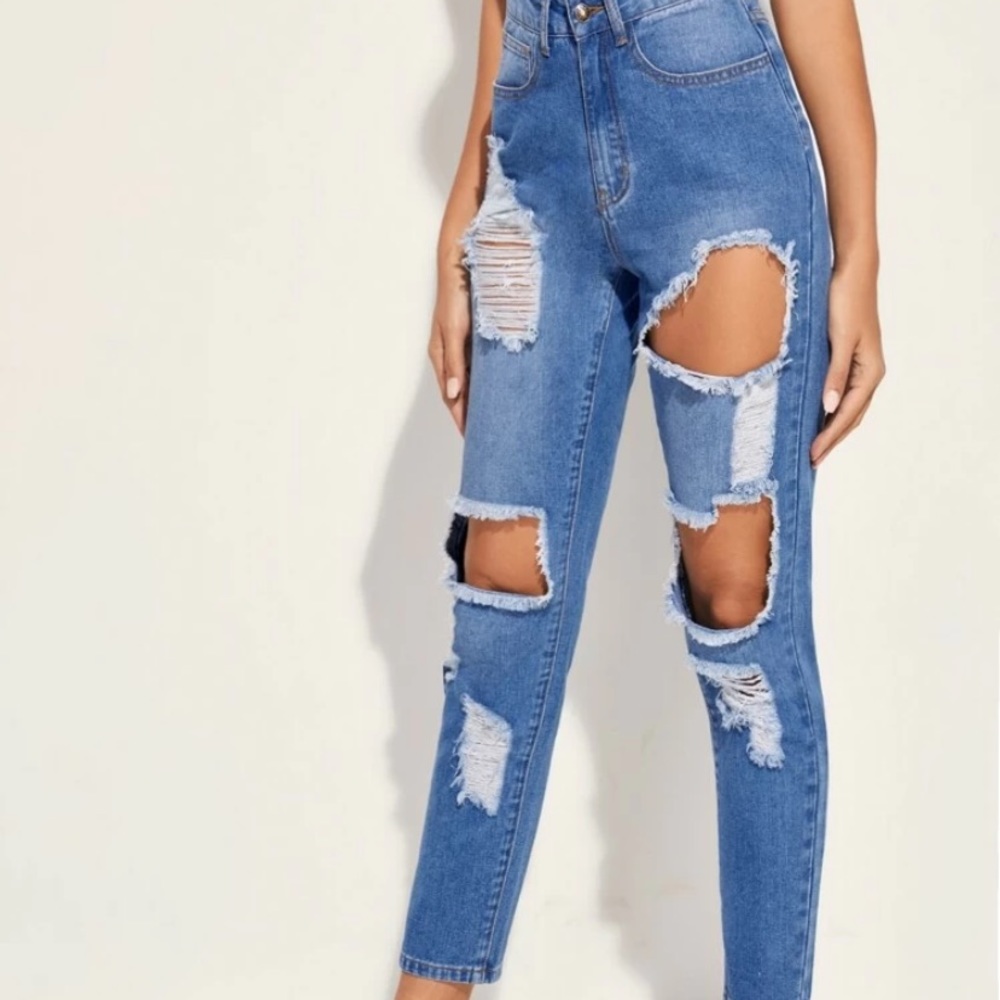 Ripped mom jeans